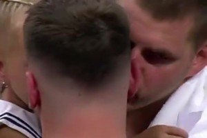 本來是一家人！塞爾維亞擊敗斯洛文尼亞 約基奇賽后親吻東契奇