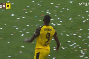 超級(jí)中鋒確實(shí)恐怖！吉拉西高高躍起頭槌破門(mén)！薩比策精準(zhǔn)傳中助攻