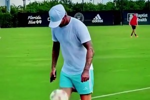 貝克漢姆訓練場任意球破門，梅西再不復出就沒他位置了