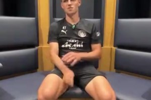 拍的挺好?。】曝悹柕目煽诳蓸?lè)廣告！