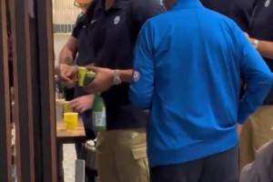 地位壓過約基奇！塞爾維亞隊長博格達諾維奇請全隊喝咖啡