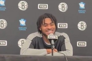 此前崔永熙的籃網(wǎng)隊友小托馬斯：小崔主動示意要拉開單打，我們都瘋了