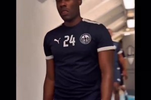 鄺兆鐳收獲小球迷！來看看他與萊里達(dá)隊(duì)友的融洽互動！