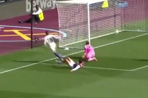 杰克遜：現(xiàn)在我的內(nèi)心很復(fù)雜！回顧杰克遜梅開二度！張路：開掛了