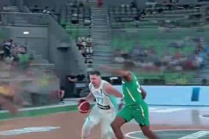 這就是持球大核的魅力！東契奇進攻混剪，他就是體系本身！