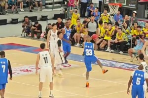 逐夢NBA！曾凡博在籃網(wǎng)隊內(nèi)訓練視頻，態(tài)度非常積極！