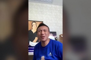 快氣哭了！武磊單刀摔倒讓毛劍卿上海話爆粗：XXX，哪能了？