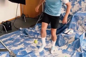 真扔西瓜過去??？足球小品：哈里凱恩之萬物皆可足球！