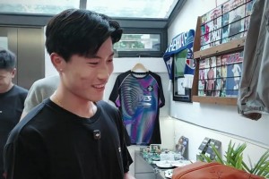 謝文能社媒：來到朋友球衣店，想起了我在魯能足校的童年美好回憶