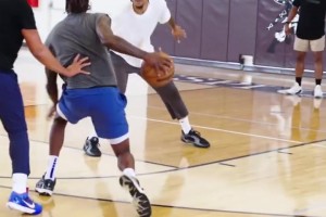 小喬丹這狀態(tài)，不知道的還以為是十年前！