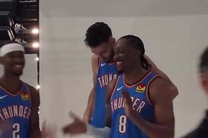 奇怪的默契增加了！戴格諾特小手一拍，慘遭SGA杰威惡搞模仿！