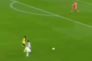 高速攝影機看職業(yè)球員的鏟斷！頃刻間殺伐果斷！