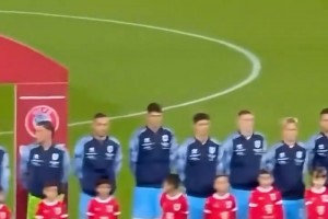 德國隊的日常訓(xùn)練！你的關(guān)注點放在了誰的身上？