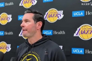 滄桑了！雷迪克：詹姆斯有自己的時(shí)間表，東契奇參與了完整訓(xùn)練！