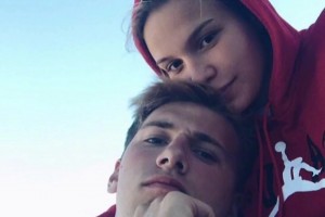 再次拒絕金卡戴珊！東契奇原配看著確實(shí)更自然點(diǎn)啊