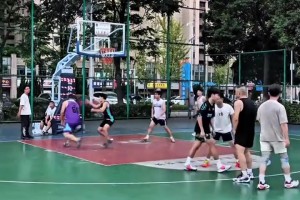 本以為是好傳，結(jié)果哥們起跳才知道大神在這