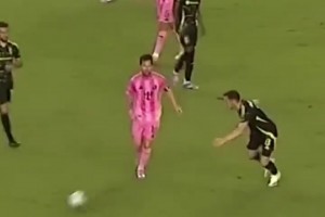 那一天，鏈?zhǔn)椒朗卦诘聡呖辙Z炸下形同虛設(shè)！