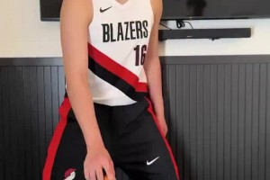 目標(biāo)成為約老師！楊瀚森手活挑戰(zhàn)僅耗時(shí)14分29秒