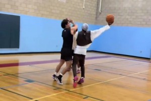 這是破產(chǎn)版的亞歷山大吧