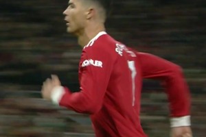 憶往昔！C羅當(dāng)年對(duì)陣布萊頓的進(jìn)球