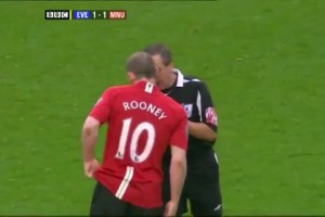 魯尼當(dāng)年在曼聯(lián)面對(duì)布萊頓時(shí)的名場面