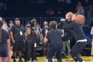 東契奇這假動(dòng)作，你能忍住幾秒不跳？